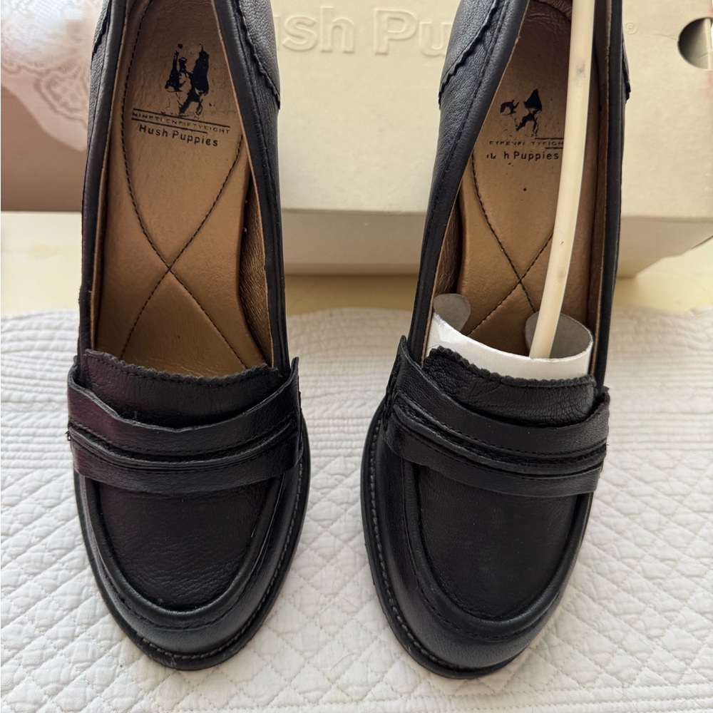 Hush Puppies Women's Elegant Black Loafers